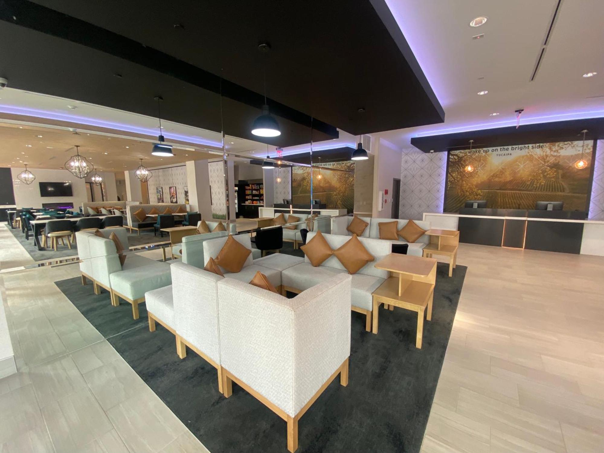 La Quinta Inn & Suites By Wyndham Yucaipa Eksteriør billede