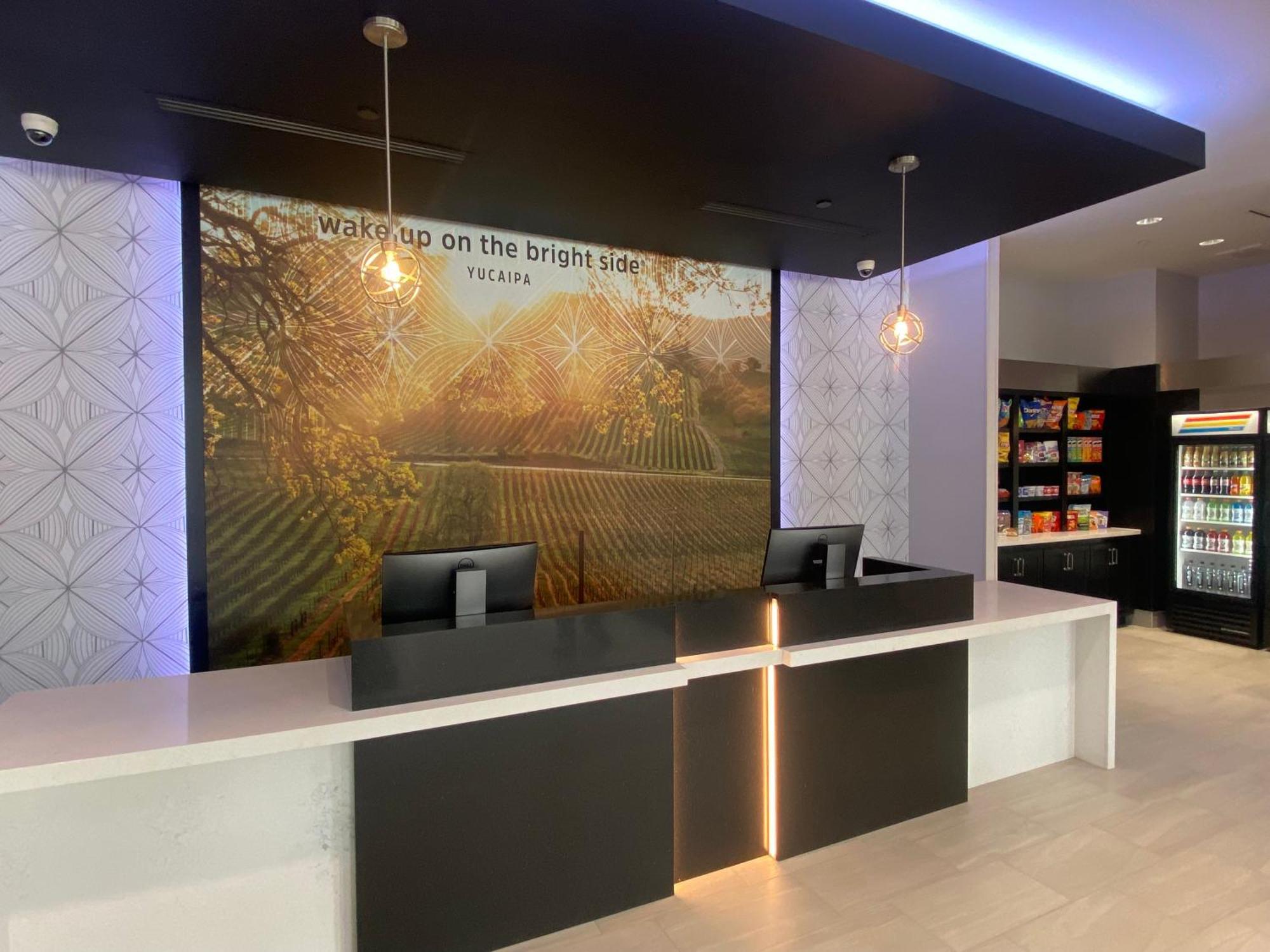 La Quinta Inn & Suites By Wyndham Yucaipa Eksteriør billede