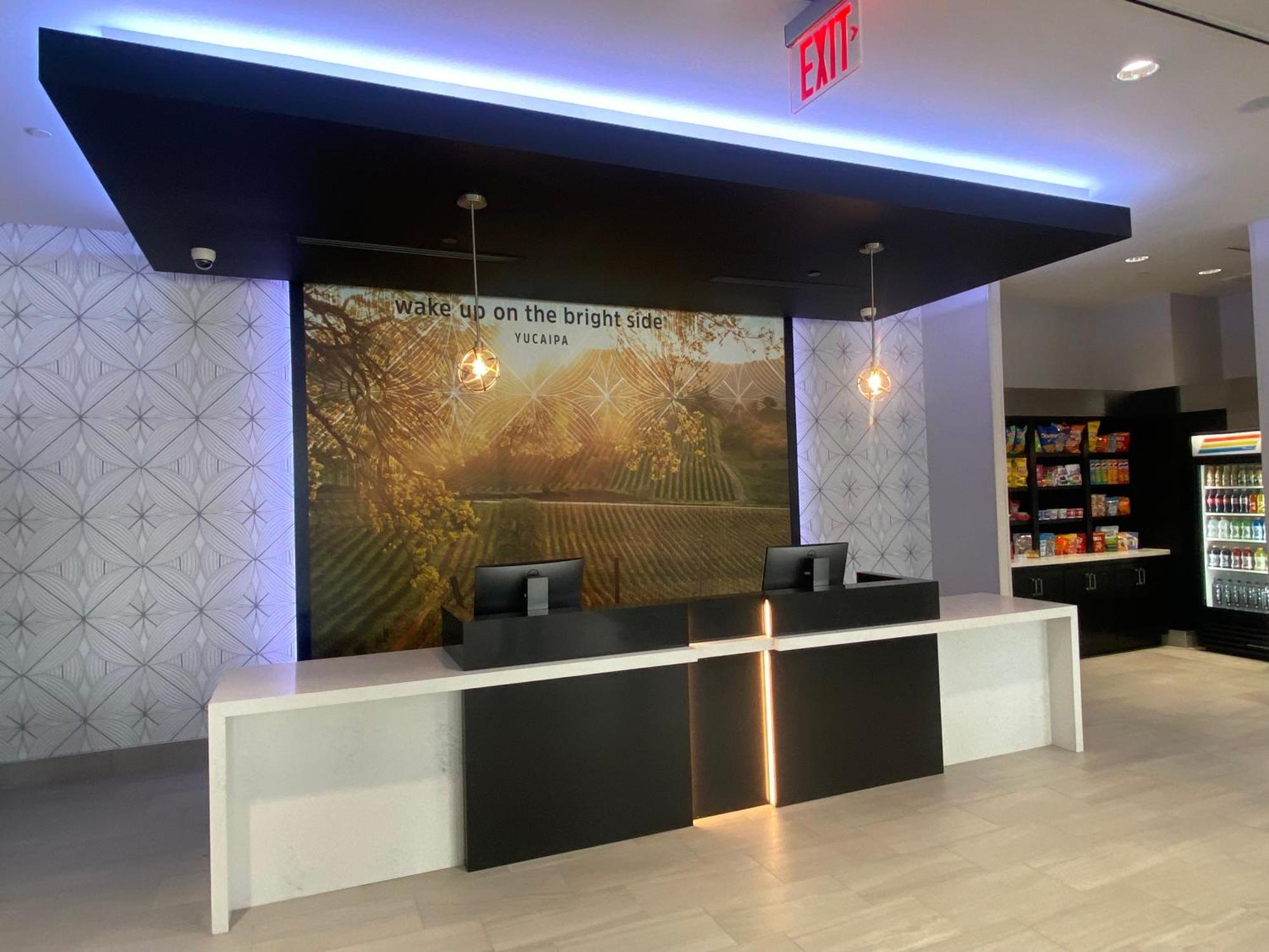 La Quinta Inn & Suites By Wyndham Yucaipa Eksteriør billede